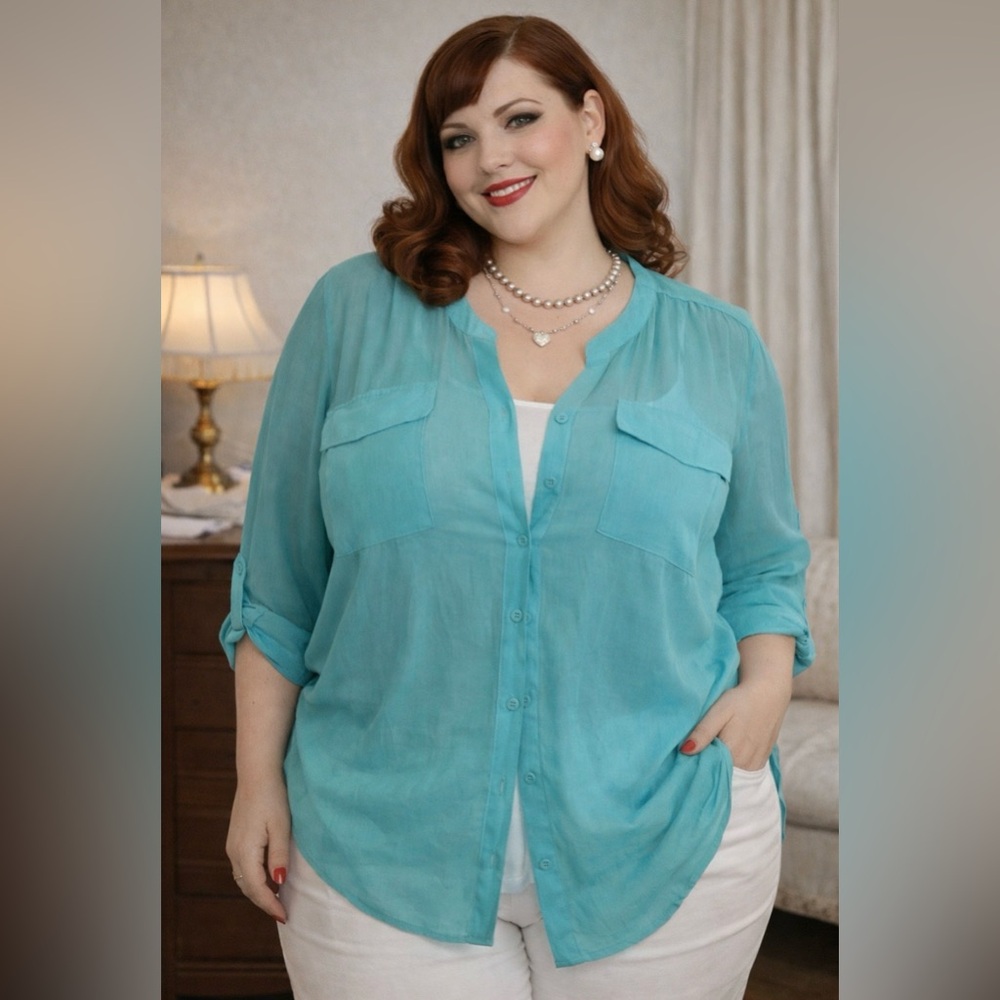*Chico's - Aqua - Tiffany blue- Sheer roll sleeve Blouse - button front